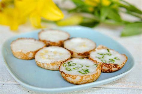  Khanom Krok:  Bánh Nướng Giòn Rụm Thơm Phức Kết Hợp Mùi Vị Kem Dừa Ngọt Lịm